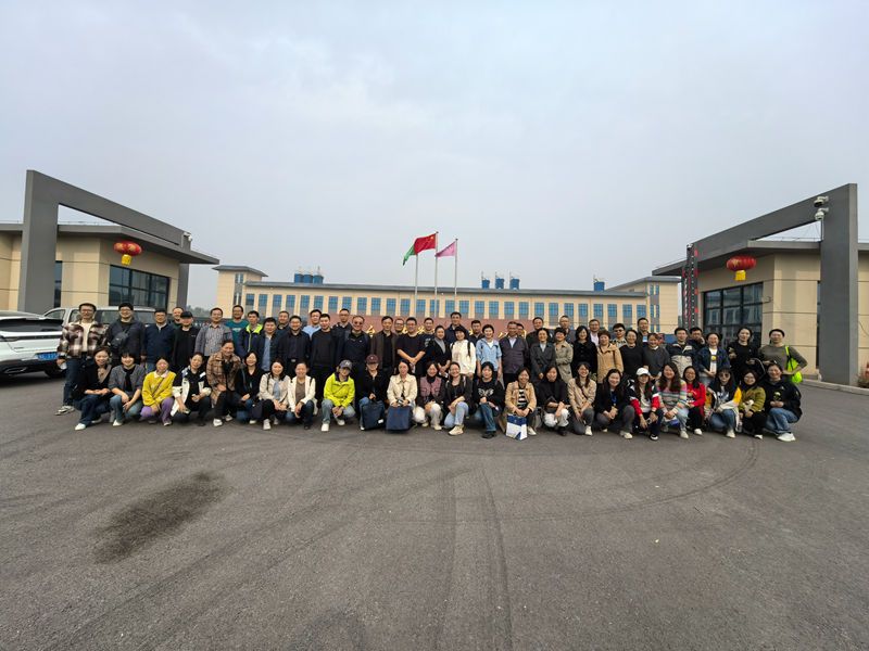 全國中藥特色技術傳承項目河南基地參訪團來公司參觀